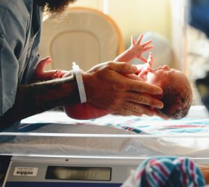 Estadísticas Vitales: cifras provisionales 2025 confirman que los nacimientos en Chile disminuyeron un 46,9% en 32 años