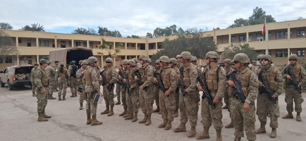 Ejército de Chile activa despliegue preventivo y mantiene cinco mil efectivos disponibles ante sistema frontal