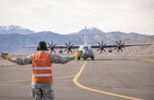 Ministro de Defensa supervisa en terreno el despliegue de las fuerzas en las zonas afectadas del norte del país