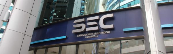 SEC formula cargos a Municipalidad de Cerro Navia por importantes deficiencias en alumbrado público tras accidente fatal de origen eléctrico