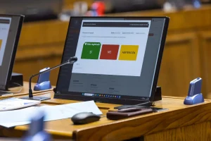 Semana legislativa en el Senado estará marcada por nuevas comisiones mixtas y votación de sala cuna