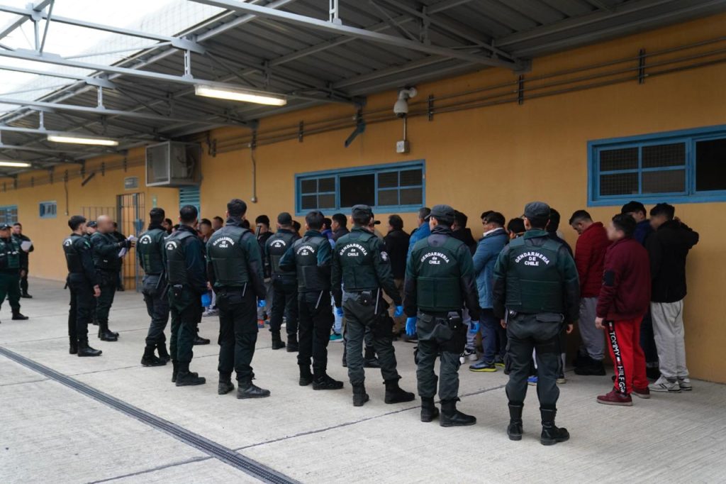 Encuesta Criteria: 54% considera que la gestión del Gobierno en seguridad ha sido peor de lo esperado, frente a 19% que la evalúa mejor