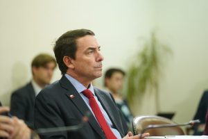 Ministerio de Justicia y Derechos Humanos suspende tramitación de decretos de rebaja de condenas y anuncia medidas legislativas con discusión inmediata