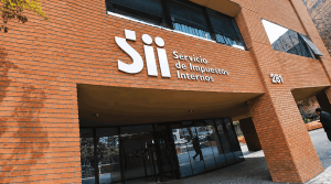 SII pone foco en contribuyentes con cuentas financieras en el exterior sin declarar por más de $3,2 billones