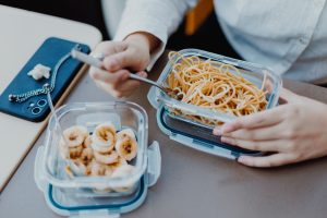 Barómetro de Alimentación de Edenred 2026: El 82% de los trabajadores está dispuesto a reducir sus comidas en restaurantes ante el alza de precios