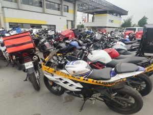 Carabineros retiró de circulación casi mil motocicletas durante operativo de fiscalización en la capital