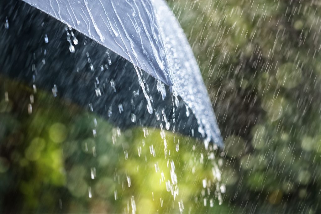 Sistema frontal con características invernales afectará a la zona central en plena primavera